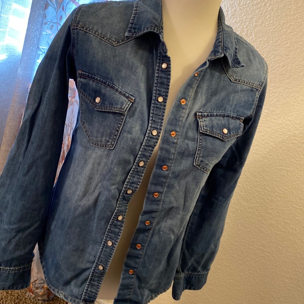 Denim long sleeve button up top, size 6, H&M top